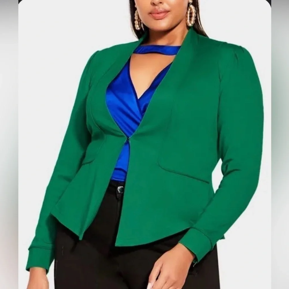 City Chic Women's Plus Size Piping
Praise Jacket​​​​​​​​​​ - Picture 3 of 5